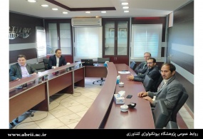 بازدید مشاور رییس پژوهشگاه در امور هماهنگی پژوهشکده های منطقه ای از پژوهشکده بیوتکنولوژی صنایع غذایی