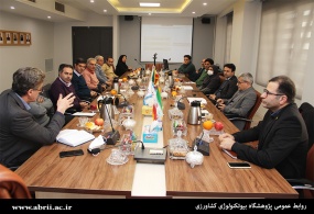 با عقد تفاهم نامه همکاری و برگزاری نشست­های تخصصی همکاری­های پژوش و فناوری  پژوهشگاه و موسسه تحقیقات اصلاح و تهیه نهال و بذر افزایش خواهد یافت