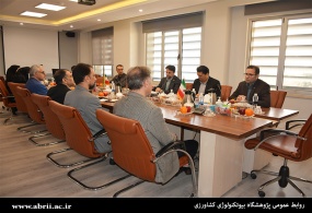 زمینه های همکاری مشترک تحقیقاتی پژوهشگاه و دانشگاه آزاد اسلامی کرج بررسی شد