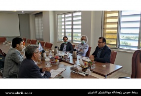 برگزاری نشست بررسی همکاری های مشترک تحقیقاتی با مرکز تحقیقات آموزش و ترویج کشاورزی و منابع طبیعی جنوب استان کرمان