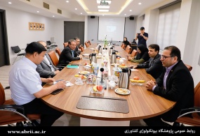 بازدید رییس موسسه تحقیقات عناب چین از پژوهشگاه بیوتکنولوژی کشاورزی