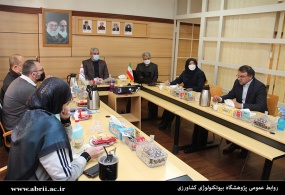 بازدید اساتید دانشگاه لبنان از بخشهای تحقیقاتی پژوهشگاه بیوتکنولوژی کشاورزی