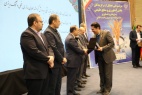 استاد پژوهشگاه بیوتکنولوژی کشاورزی به عنوان پژوهشگر برتر بخش کشاورزی در مرز علم معرفی و تقدیر شد